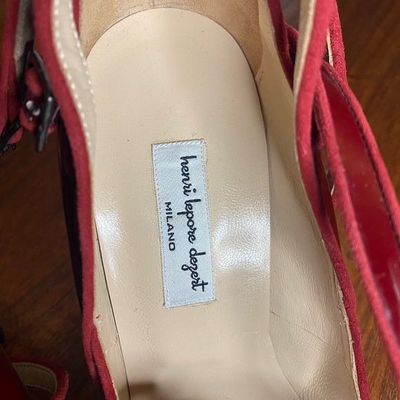 Henri Lepore Dezert Stunning Pump - Picture 4 of 9